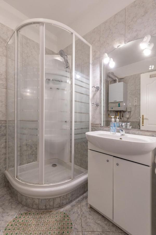 Kek Hullam Apartman By Bltn Appartement Siófok Buitenkant foto